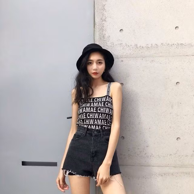 5 kiểu áo hai dây khiến các nàng mê mẩn ảnh 4 5 kiểu áo hai dây khiến các nàng mê mẩn ảnh 4
