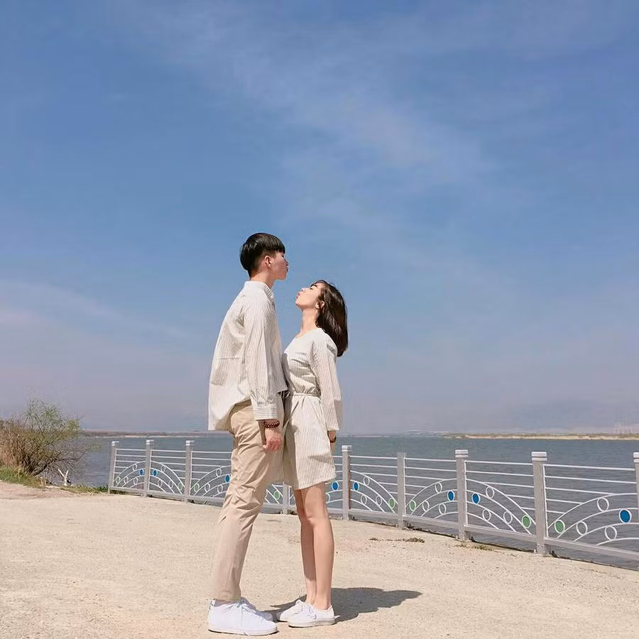 Bộ ảnh "nghìn nơi một tư thế" của cặp đôi "mét 6 - mét 8" ảnh 4