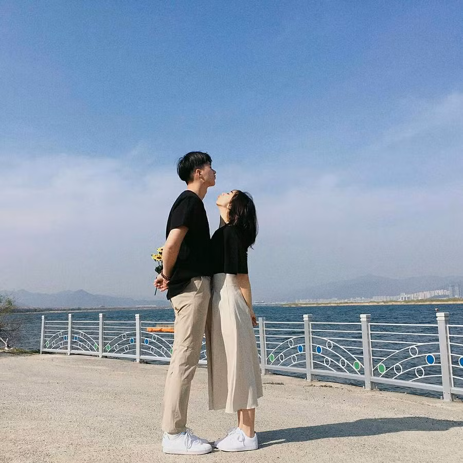 Bộ ảnh "nghìn nơi một tư thế" của cặp đôi "mét 6 - mét 8" ảnh 13