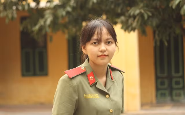Nữ sinh học viện An ninh Nhân dân và kỉ niệm trúng tuyển ngọt ngào
