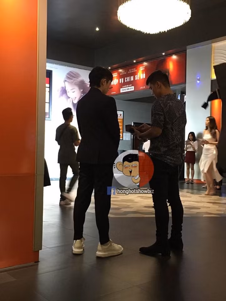 Cường Seven hài hước đáp trả sau tin đồn hẹn hò với Gil Lê ảnh 1 Cường Seven hài hước đáp trả sau tin đồn hẹn hò với Gil Lê ảnh 1