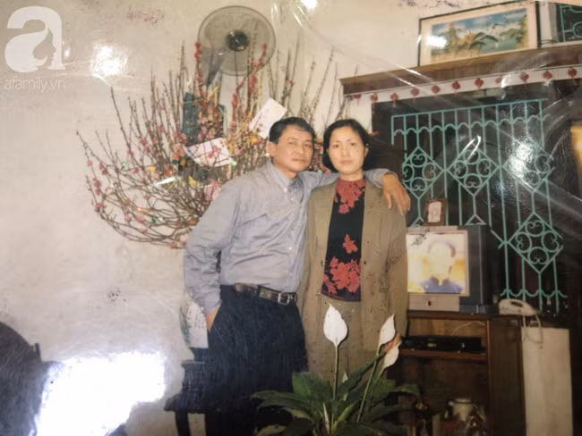 Chuyện tình của cô "Hoa khôi" Hải Dương đẹp nổi tiếng, tấm ảnh cưới 29 năm trước cũng chứa đựng cả câu chuyện dài - Ảnh 4.