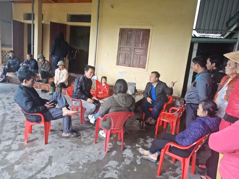 Hàng chục hộ dân gần mỏ đá kêu cứu