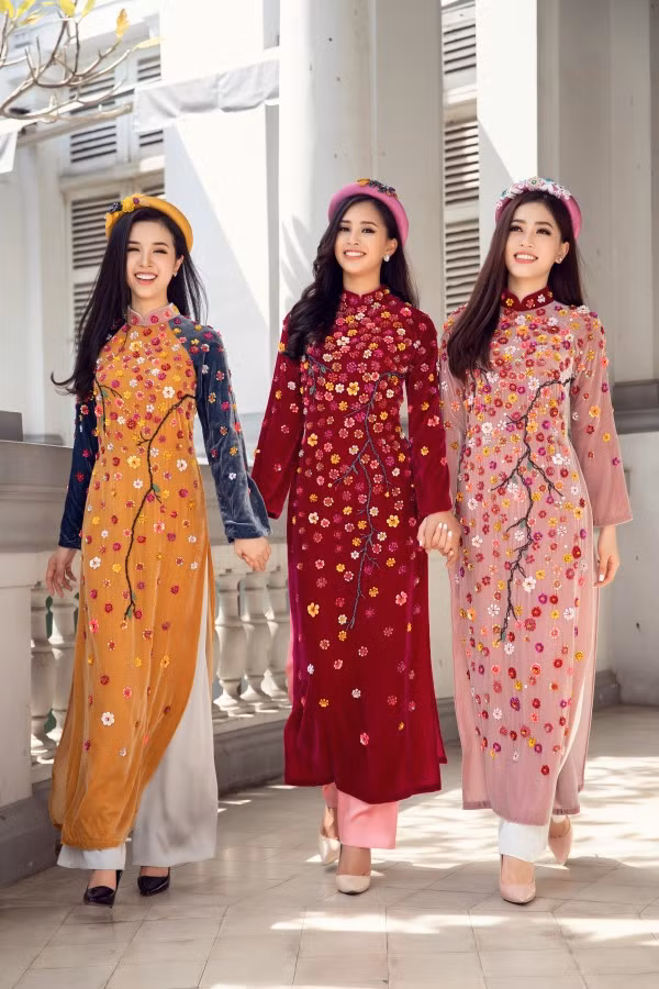 3 ngày Tết thật tưng bừng với gợi ý diện đồ từ các sao Việt phong cách nhất Vbiz - Ảnh 2.