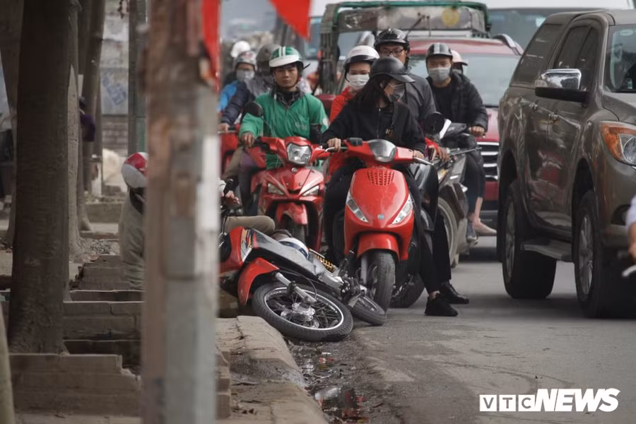 Anh: Can Tet Nguyen dan, Ha Noi un tac kinh hoang hinh anh 14