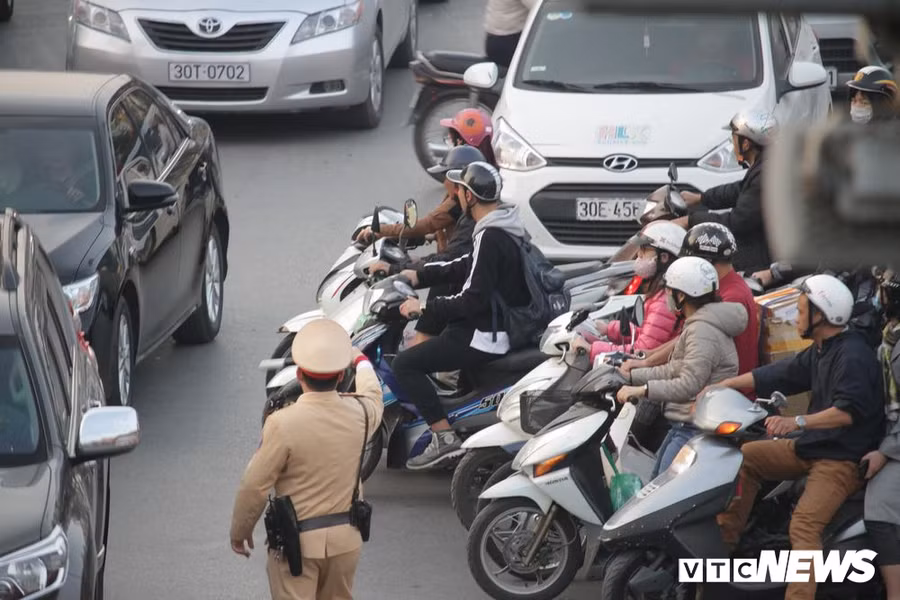 Anh: Can Tet Nguyen dan, Ha Noi un tac kinh hoang hinh anh 5