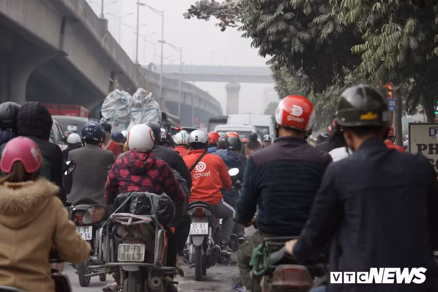 Anh: Can Tet Nguyen dan, Ha Noi un tac kinh hoang hinh anh 13