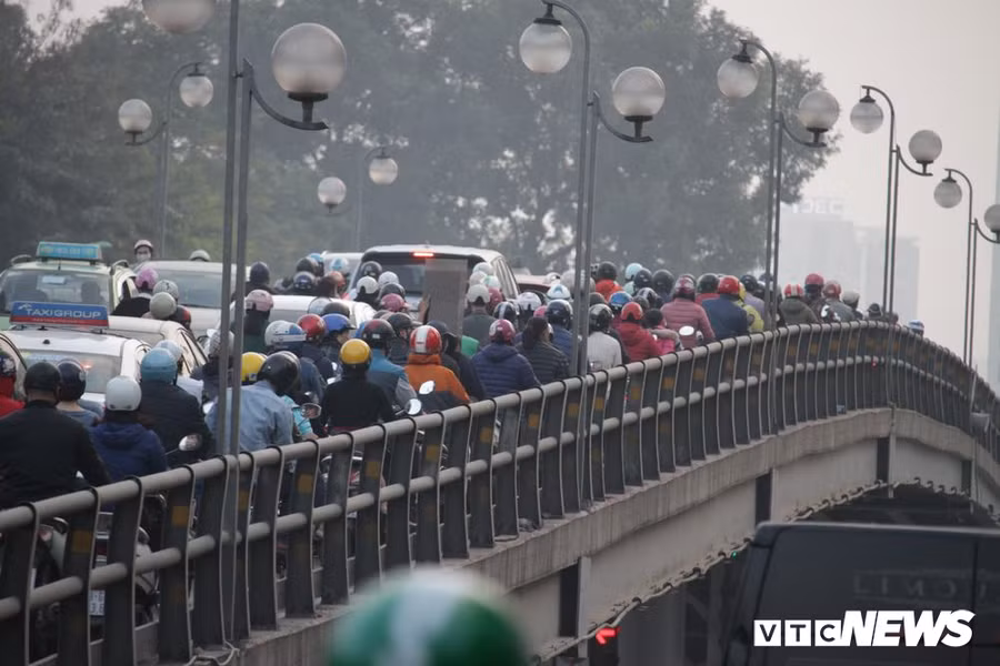 Anh: Can Tet Nguyen dan, Ha Noi un tac kinh hoang hinh anh 17