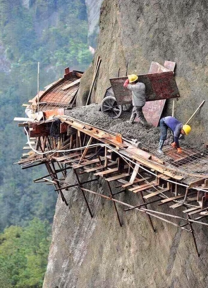 Mưu sinh