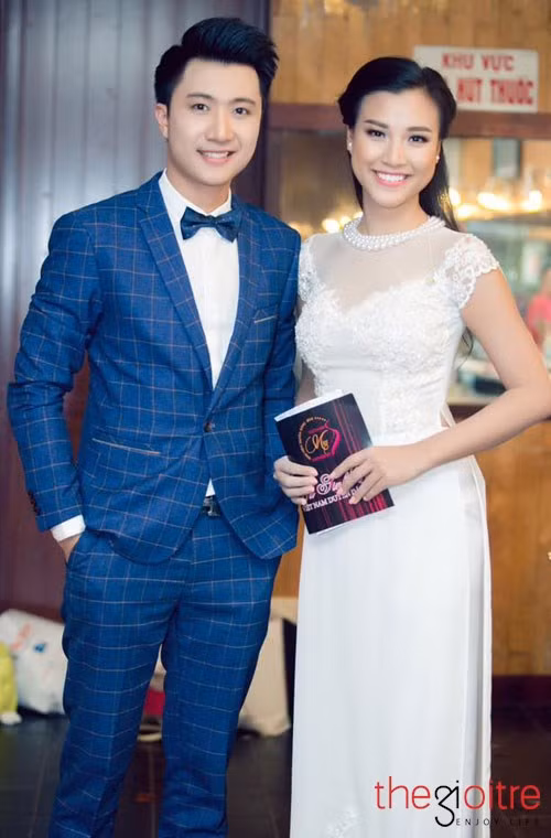 Thầy giáo, MC Hoàng Anh Duy. Thầy giáo, MC Hoàng Anh Duy.