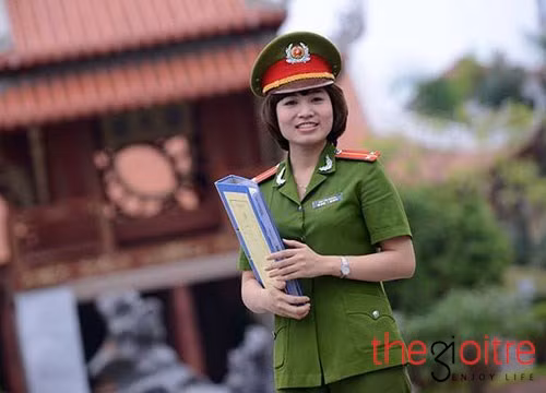 Cô giáo Bùi Thị Dung. Cô giáo Bùi Thị Dung.