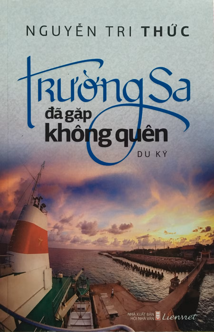 Cuốn du ký của nhà báo, TS Nguyễn Tri Thức. Cuốn du ký của nhà báo, TS Nguyễn Tri Thức.