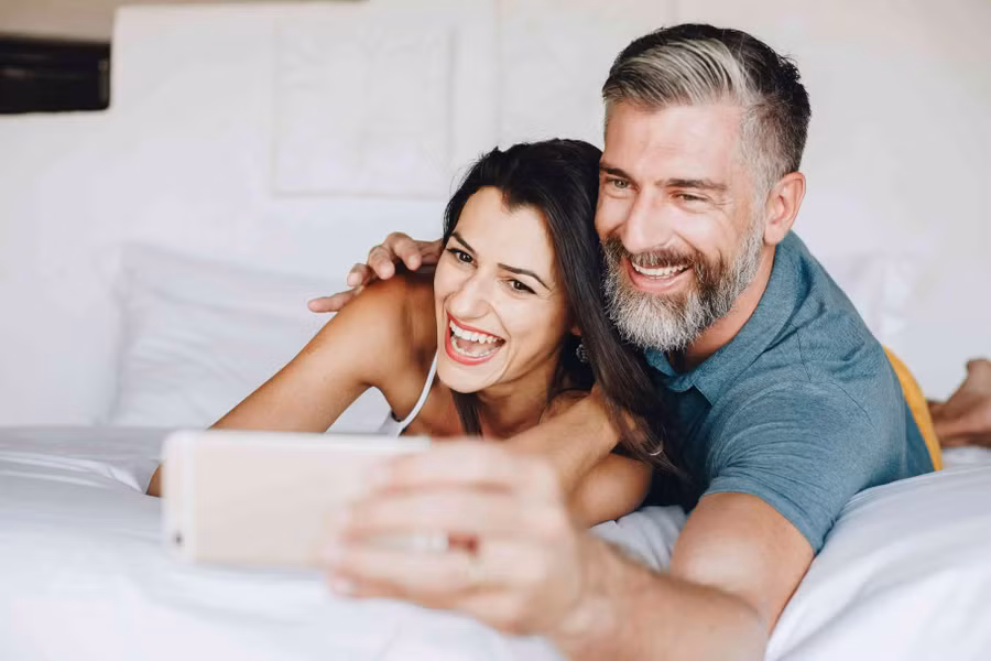 Tìm kiếm sự cân bằng trong cuộc sống thường là chìa khóa để có được hạnh phúc thực sự. (Ảnh: ITN).