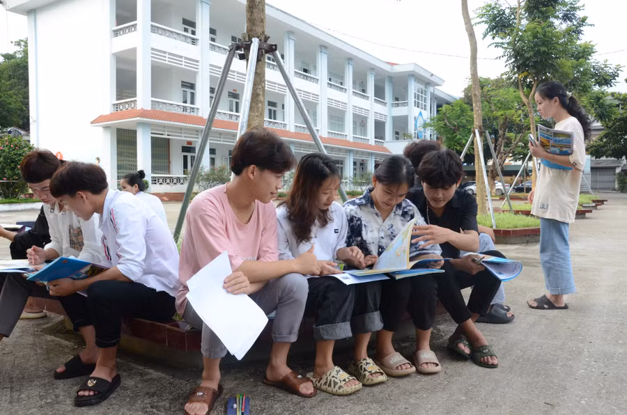 Đa số thí sinh Lai Châu chọn bài thi tổ hợp KHXH. Đa số thí sinh Lai Châu chọn bài thi tổ hợp KHXH.