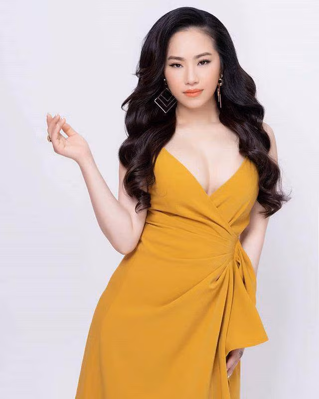 ra nuoc ngoai sinh con "rich kid" nhu sao viet: tuong chi suong, it ai biet noi kho phia sau - 5