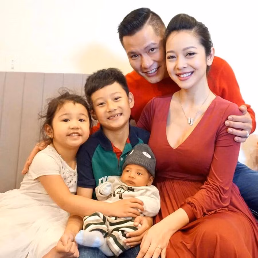 ra nuoc ngoai sinh con "rich kid" nhu sao viet: tuong chi suong, it ai biet noi kho phia sau - 4