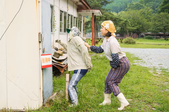 Ghé thăm ngôi làng bù nhìn siêu kỳ lạ ở Nhật Bản, nơi búp bê còn đông hơn con người gấp chục lần - Ảnh 4. Ghé thăm ngôi làng bù nhìn siêu kỳ lạ ở Nhật Bản, nơi búp bê còn đông hơn con người gấp chục lần - Ảnh 4.