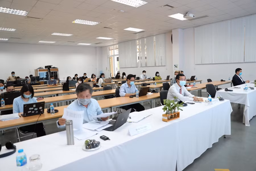 Các đại biểu tại hội thảo