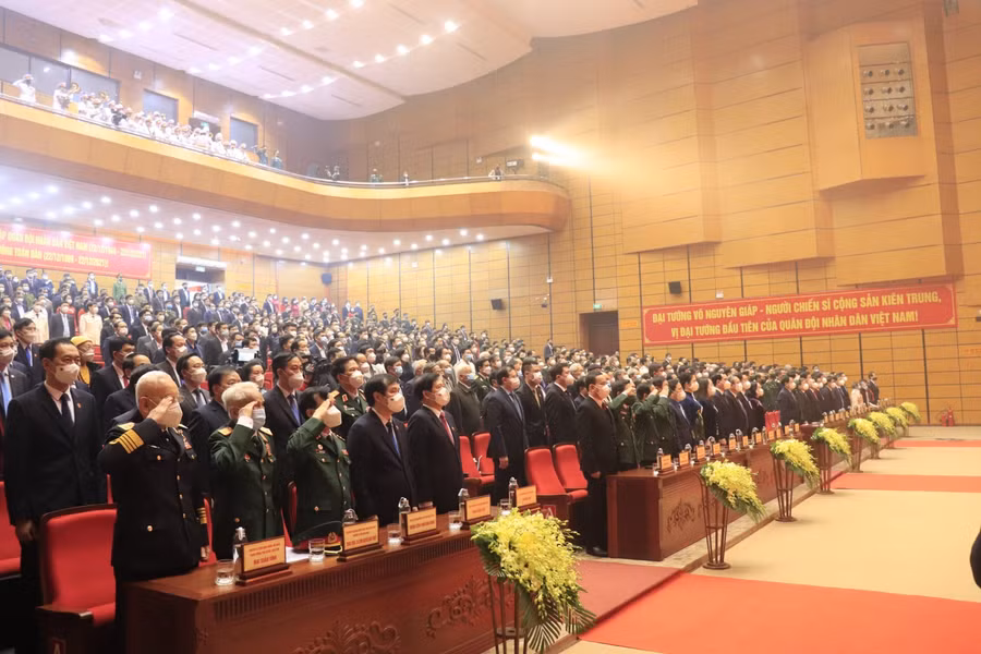 Thủ tướng Chính phủ Phạm Minh Chính cùng các lãnh đạo Trung ương tham dự Lễ kỷ niệm 110 năm ngày sinh Đại tướng Võ Nguyên Giáp.