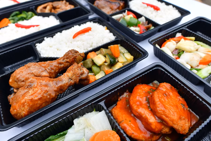Gần 30.000 bánh Trung thu đi 1.300km "đường mây" đến với y bác sĩ tại miền Nam ảnh 7