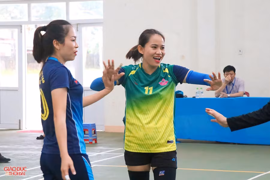 Bóng chuyền được xem là môn thể thao nữ hoàng, chính vì thế ở giải đấu lần này các trận đấu đội nữ luôn nhận được quan tâm theo dõi của nhiều khán giả.