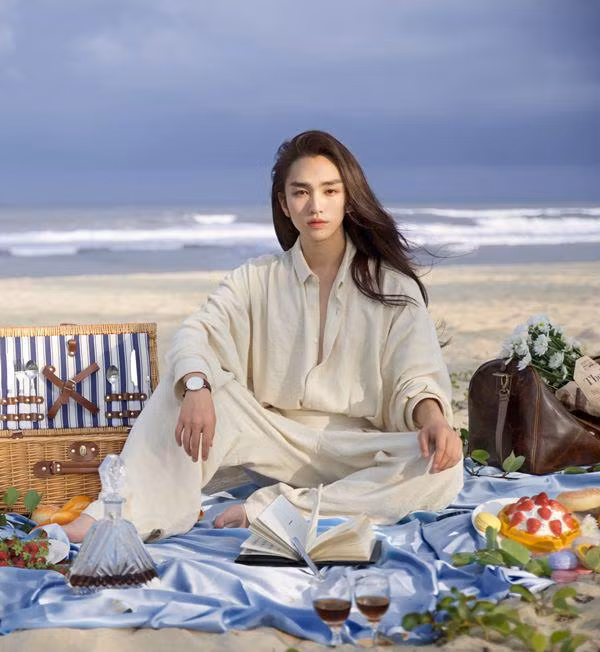 “de nhat my nam chau a” lo dien ban trai dep nhu tranh, trieu co nang om tim tiec nuoi - 3