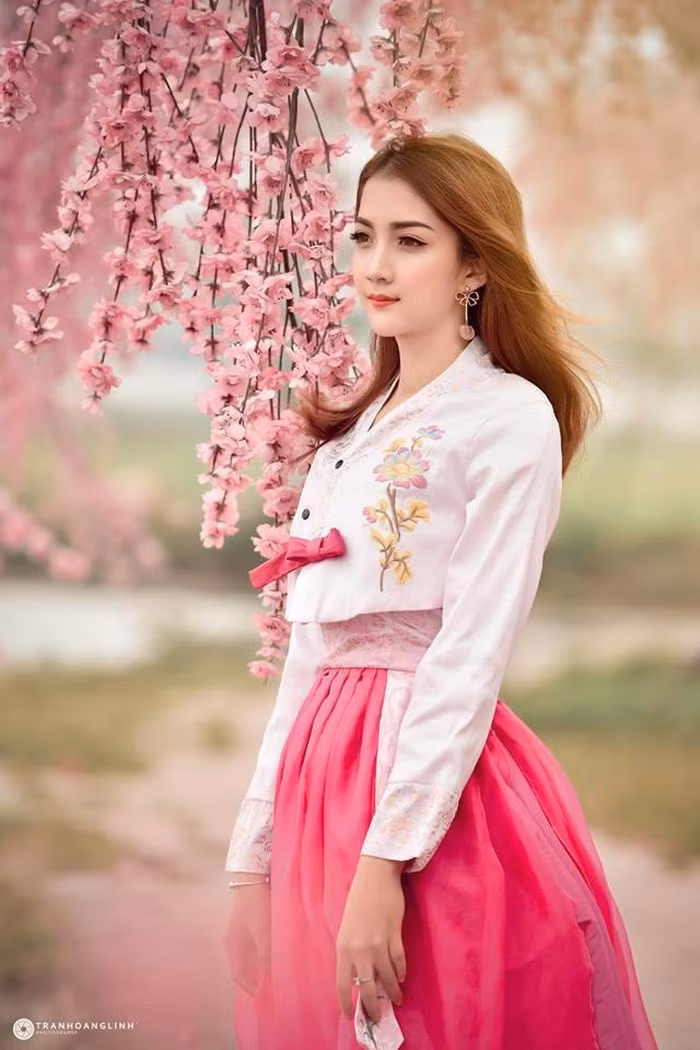 Bạn gái Đức Chinh và những cô gái quê Bắc Giang nổi trên mạng ảnh 7 Bạn gái Đức Chinh và những cô gái quê Bắc Giang nổi trên mạng ảnh 7