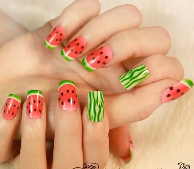 20 mẫu nail cực xinh lại đơn giản cho nàng diện mùa hè ảnh 16 Empty