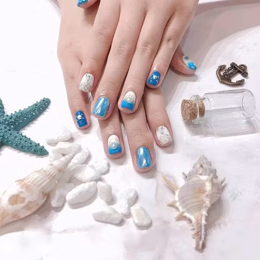 20 mẫu nail cực xinh lại đơn giản cho nàng diện mùa hè ảnh 6 Empty
