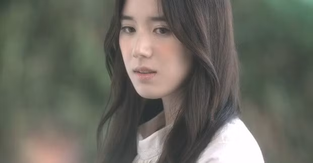 Màn trả thù ngọt ngào khiến gã chồng cũ và bạn thân lặng người ngay trong lễ thành hôn-1