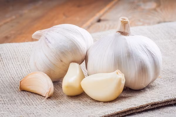5 nhóm người nên kỵ ăn tỏi