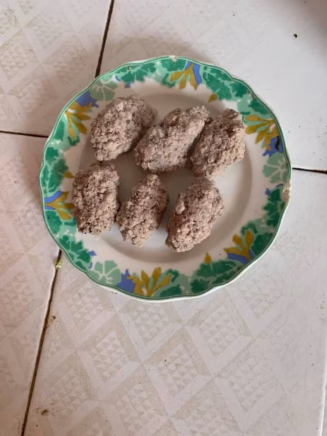 Vợ háo hức làm món chồng thích, nhưng khi dọn bàn ăn, chồng nhất quyết không đụng đũa - Ảnh 5.