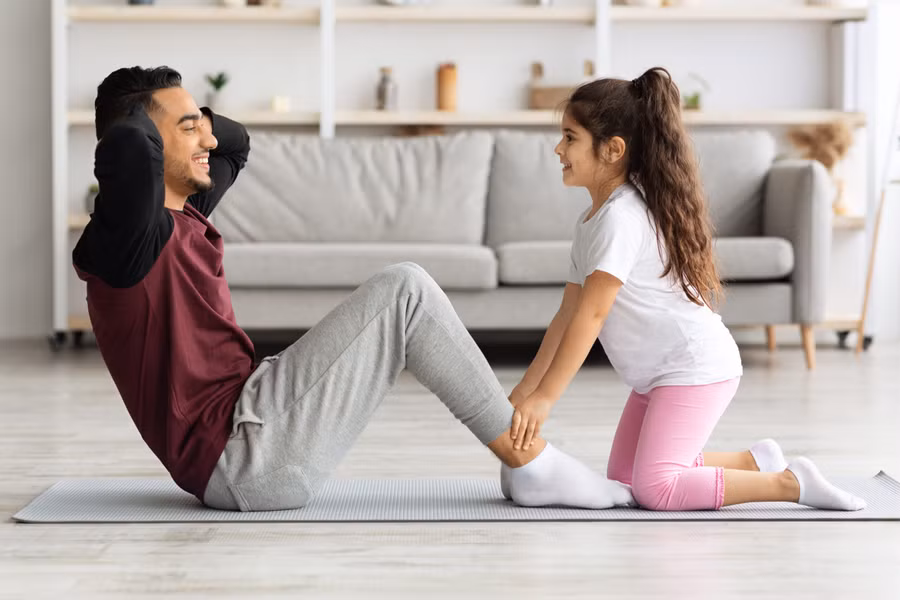 Hoạt động thể chất mang lại thời gian quý giá cho gia đình và những khoảnh khắc gắn kết. (Ảnh: ITN). Hoạt động thể chất mang lại thời gian quý giá cho gia đình và những khoảnh khắc gắn kết. (Ảnh: ITN).