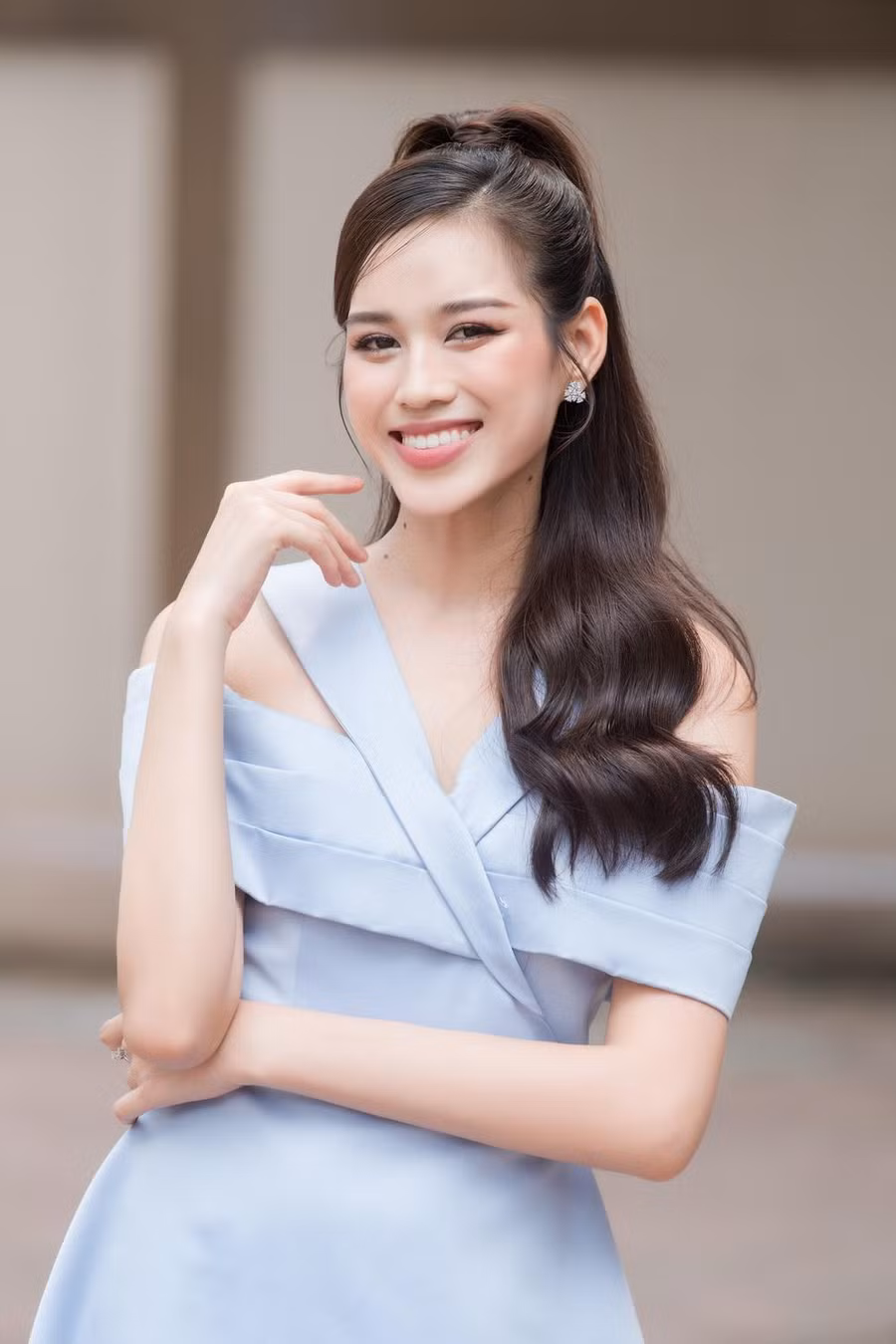 Hoa hậu Việt Nam Đỗ Thị Hà.