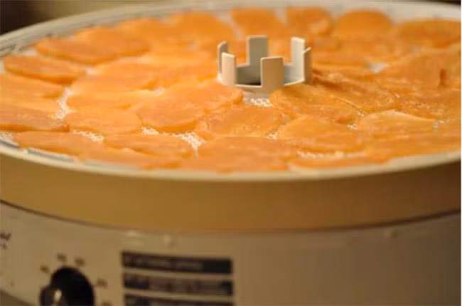 Mẹo làm bánh phồng tôm tại nhà tuyệt ngon mà đơn giản chẳng ai ngờ-13