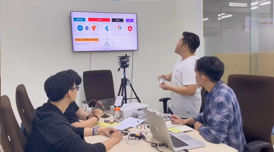 Dự án nghiên cứu của sinh viên Trường ĐH Hoa Sen được đánh giá cao về tính ứng dụng Dự án nghiên cứu của sinh viên Trường ĐH Hoa Sen được đánh giá cao về tính ứng dụng
