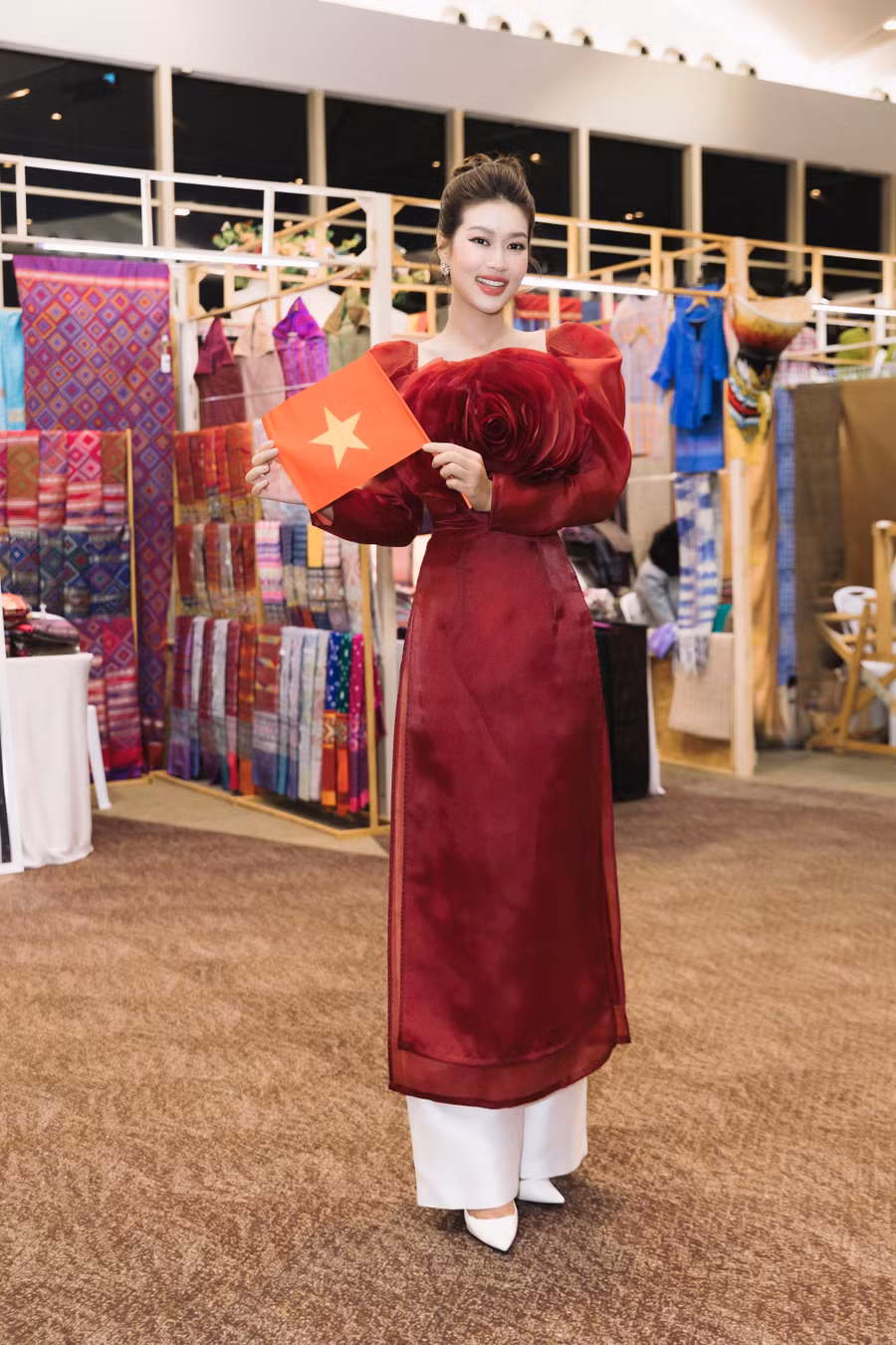 Hoa hậu Thiên Ân.