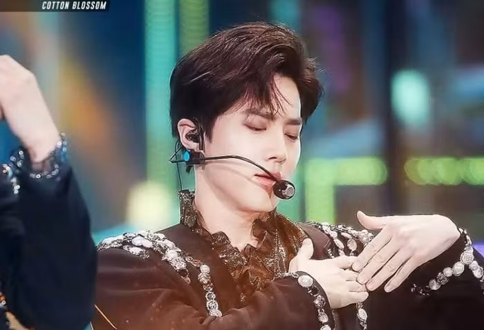 Mặt mộc đẹp như tượng tạc của các nam thần nhóm EXO ảnh 1 Choáng với mặt mộc đẹp như tượng tạc của các nam thần nhóm EXO