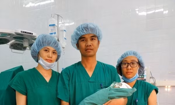 Hiện sức khỏe của hai mẹ con ổn định. Ảnh: Bệnh viện cung cấp.