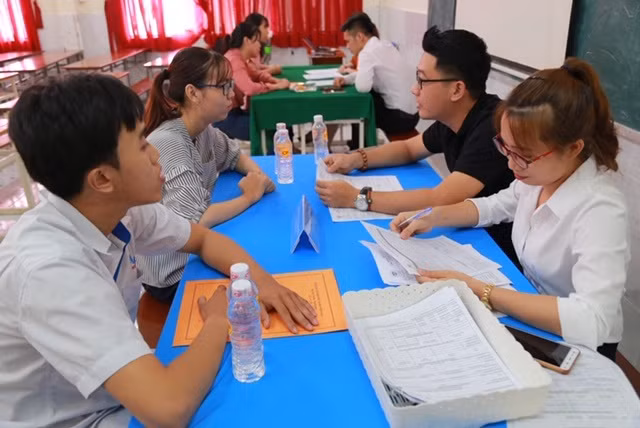 Sinh viên tham gia phỏng vấn với Công ty Cổ phần chăn nuôi CP Việt Nam