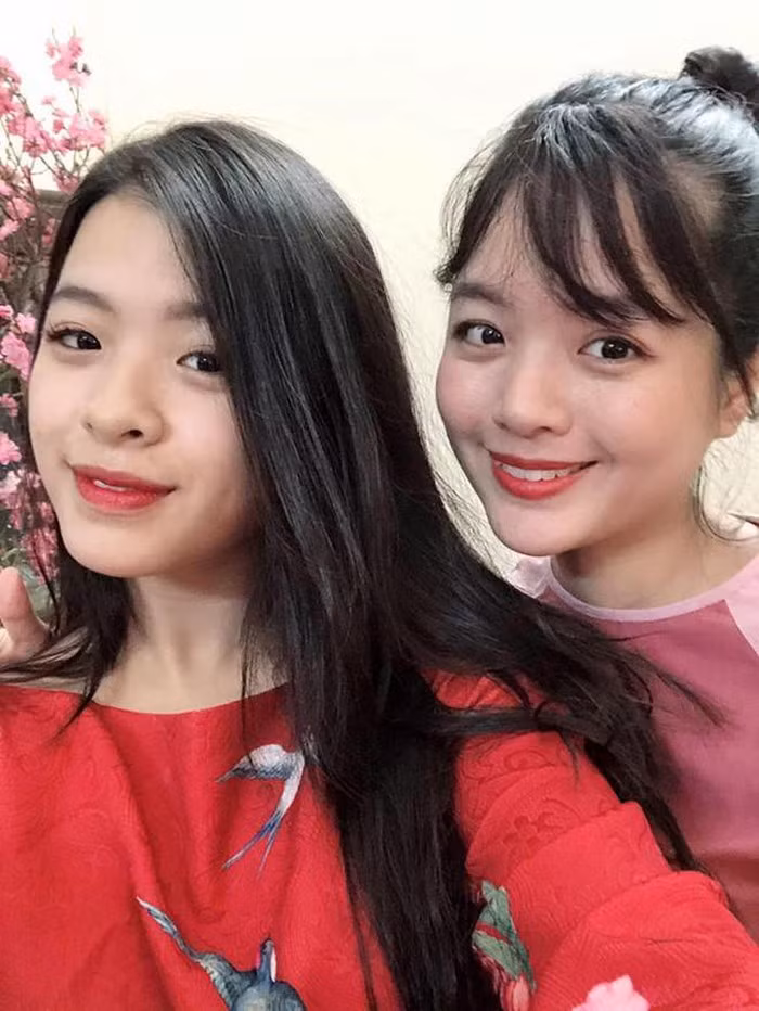 Con gái út 15 tuổi của NSƯT Chiều Xuân: Xinh đẹp, duyên dáng giống mẹ ảnh 11 Con gái út 15 tuổi của NSƯT Chiều Xuân: Xinh đẹp, duyên dáng giống mẹ ảnh 11