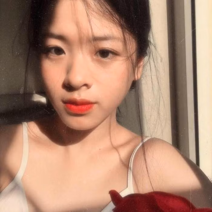 Con gái út 15 tuổi của NSƯT Chiều Xuân: Xinh đẹp, duyên dáng giống mẹ ảnh 8 Con gái út 15 tuổi của NSƯT Chiều Xuân: Xinh đẹp, duyên dáng giống mẹ ảnh 8