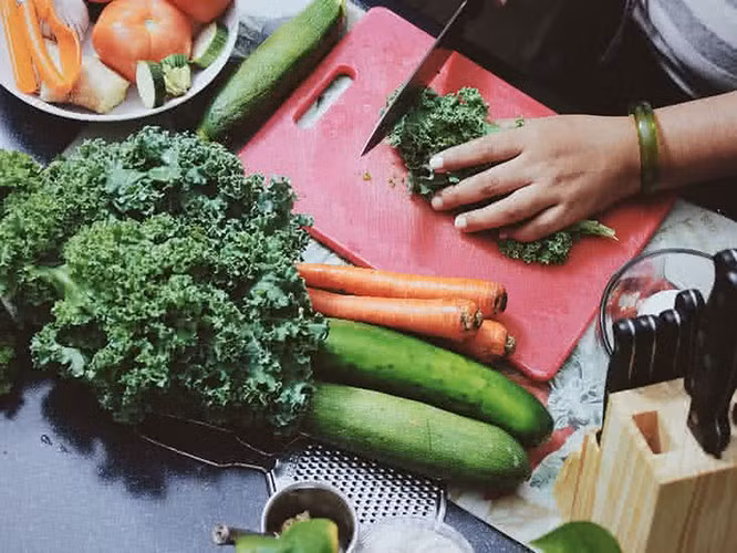 4 cách detox phổ biến tưởng tốt, hóa ra gây hại cho cơ thể - ảnh 2