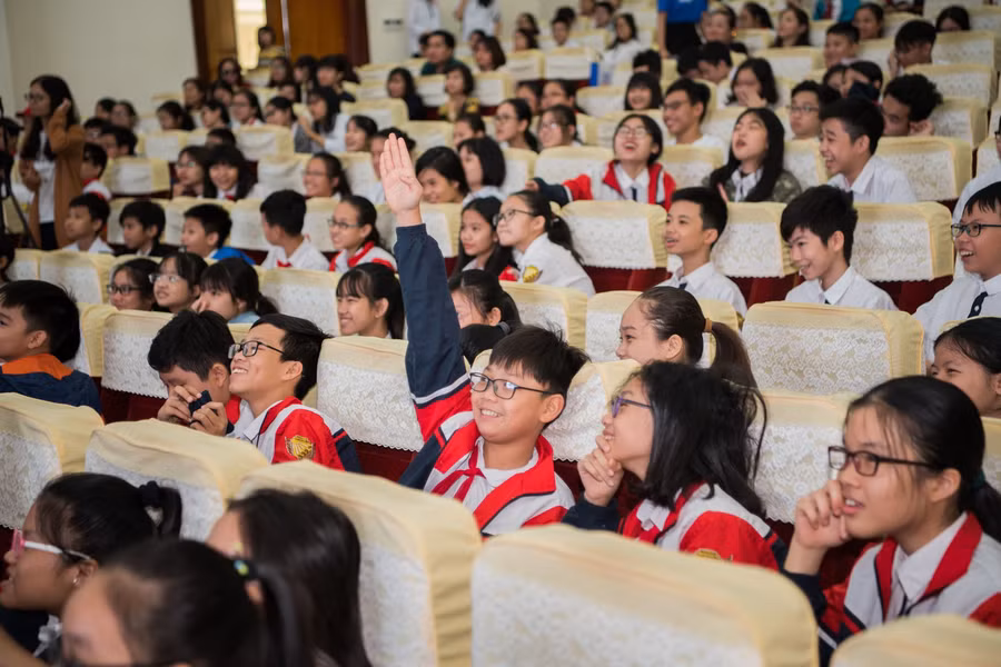 Học sinh hào hứng tham gia chương trình
