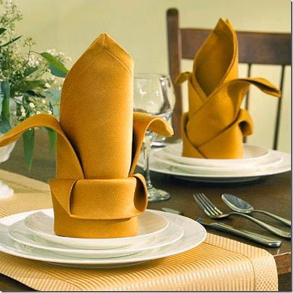 5 cách gấp khăn trang trí bàn ăn đẹp như khách sạn 5 sao ảnh 3 5 cách gấp khăn trang trí bàn ăn đẹp như khách sạn 5 sao ảnh 3