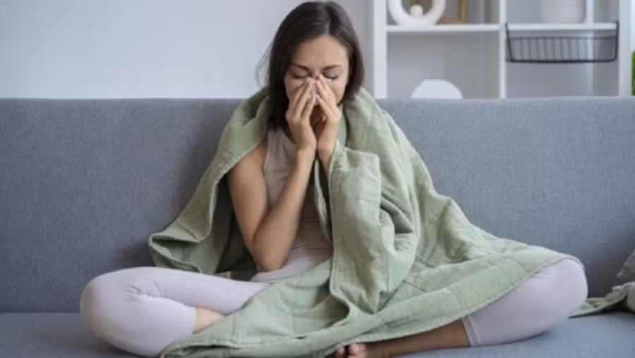 Để tăng cường khả năng miễn dịch trong thời kỳ kinh nguyệt, bạn nên áp dụng các thói quen lối sống lành mạnh như ăn uống khoa học, điều độ. (Ảnh: ITN)