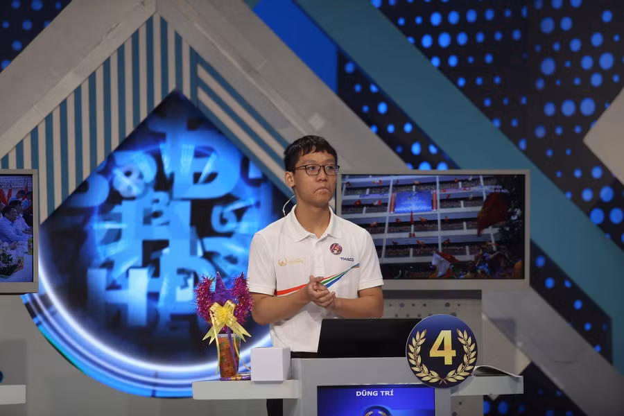 Lưu Đào Dũng Trí – học sinh THPT chuyên Đại học Sư phạm Hà Nội.