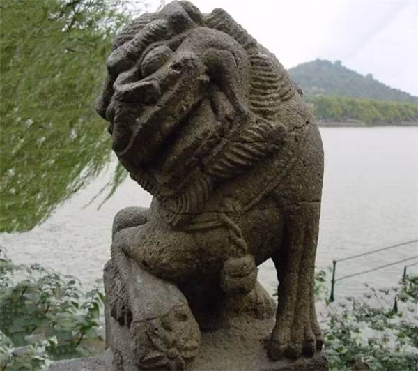 Ngặt nghẽo 