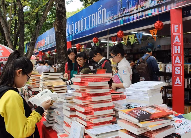 Nhanh chóng kiện toàn lại ngành xuất bản
