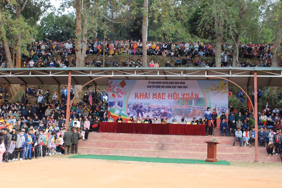 Trước giờ khai Hội...